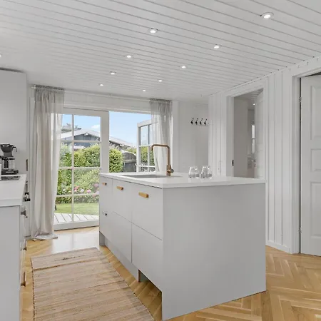 Beautiful In With House Sea View Holiday home *