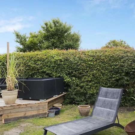 2 Bedroom Lovely In Feriehus *